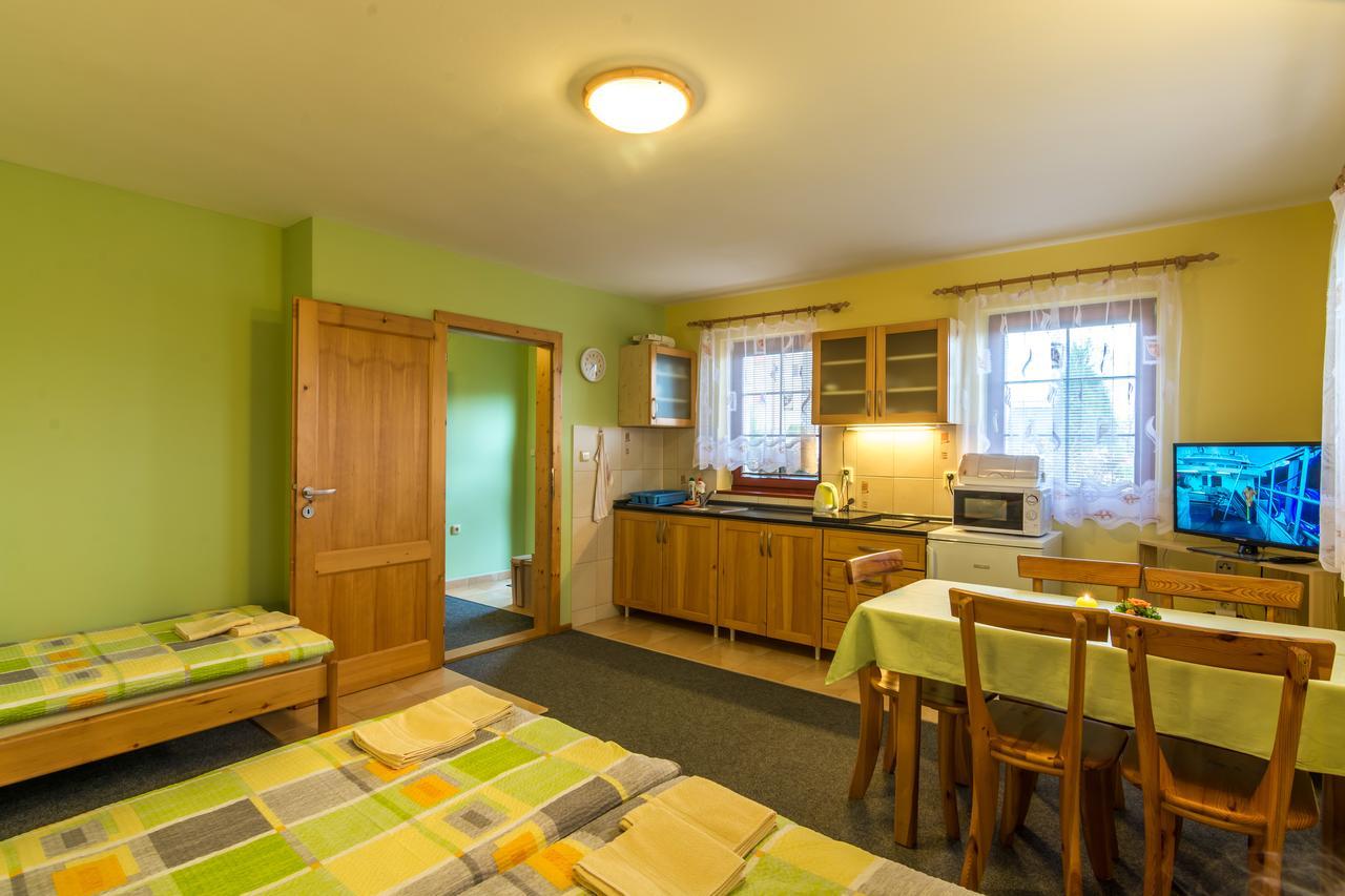Ada Apartments Liptovský Trnovec エクステリア 写真